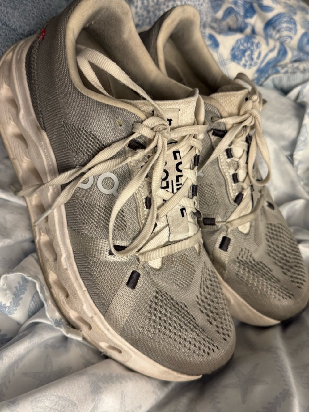 On Running Men's Athletic Cloud-style Running Shoes - Light Gray